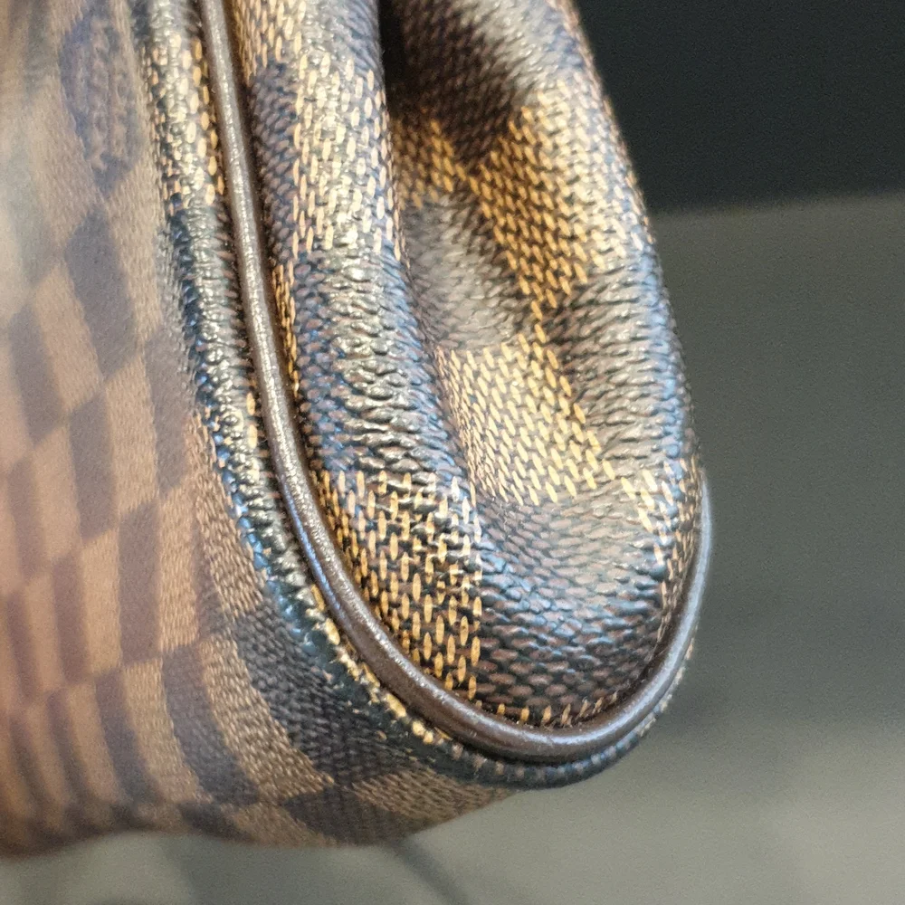 Louis Vuitton Eva Damier - Picture 4 of 15